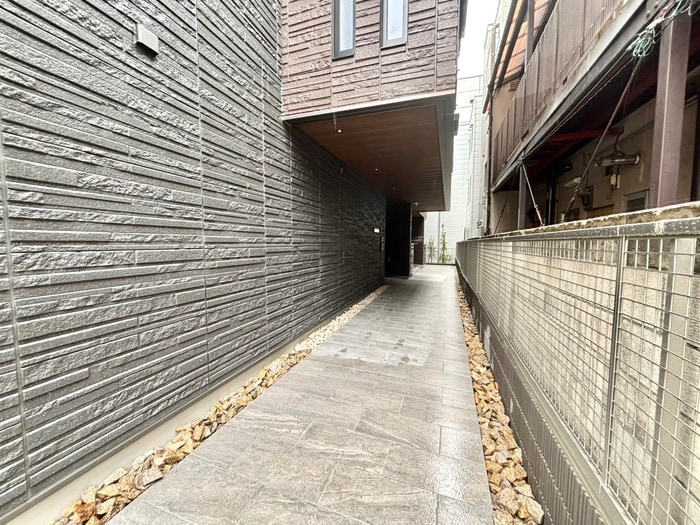 エントランス部分 シャーメゾン南大塚