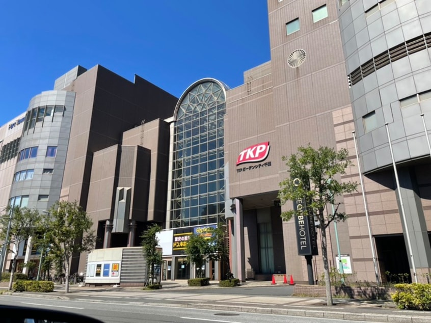 ドン・キホーテ(ディスカウントショップ)まで207m PETALS新宿