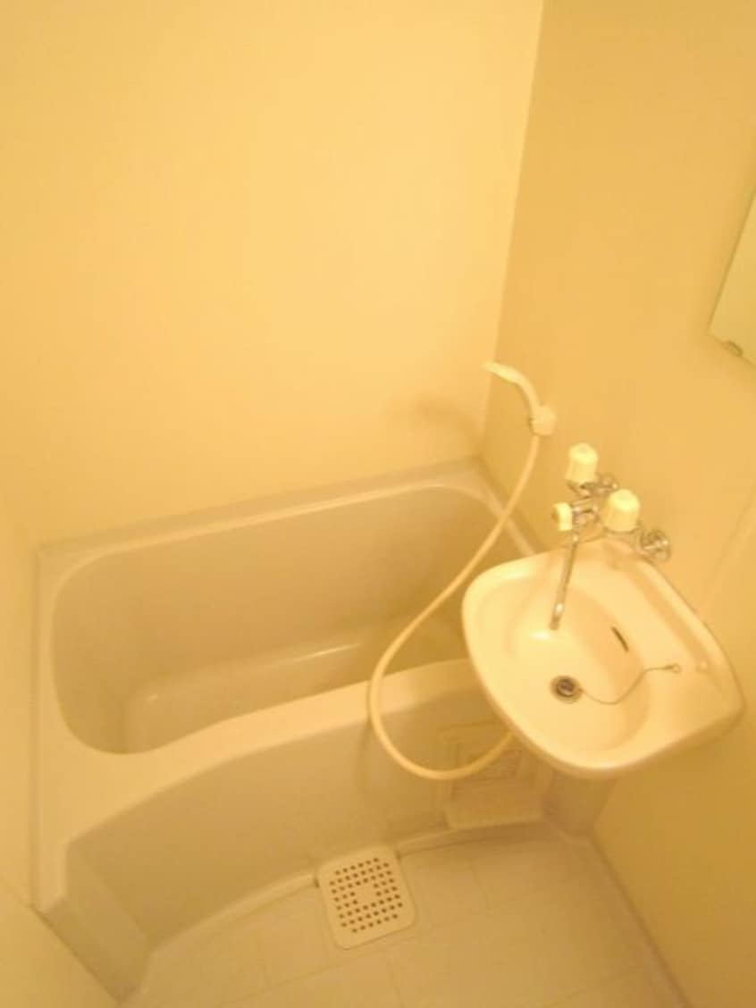 バス／シャワールーム等 レーベンハイツ