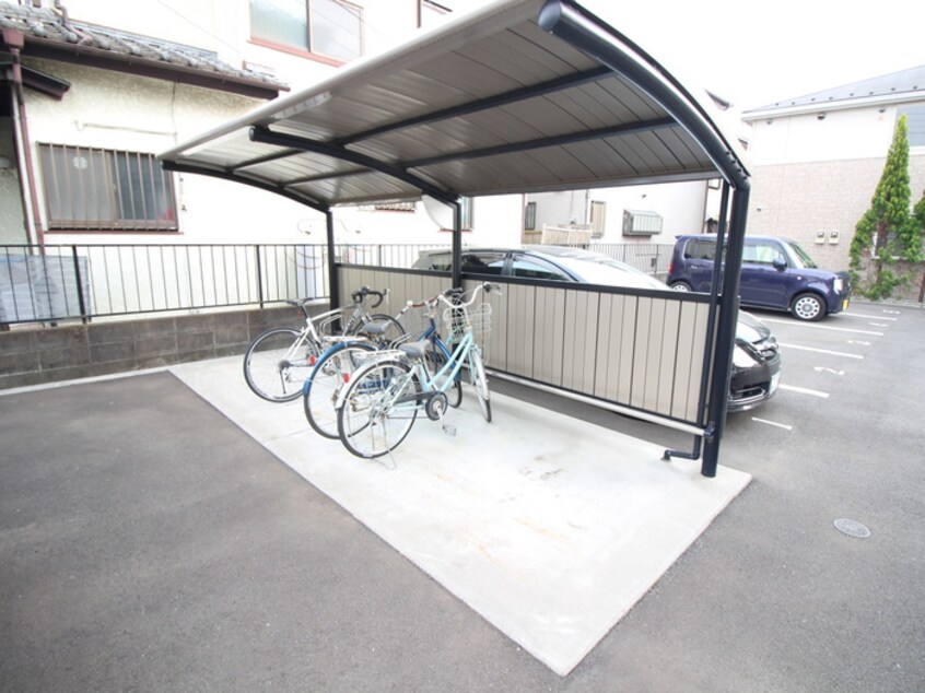 駐輪場 リルゥ