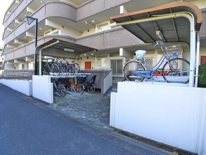 駐輪場 ラ・ソレイユさいたま