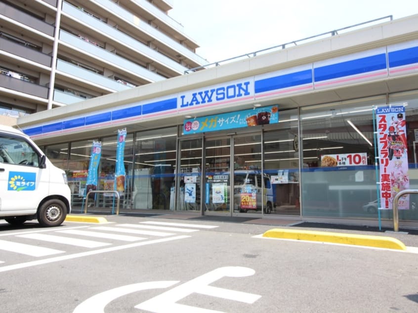 ローソン　足立加平２丁目店(コンビニ)まで137m クレヴァ－ビル北綾瀬