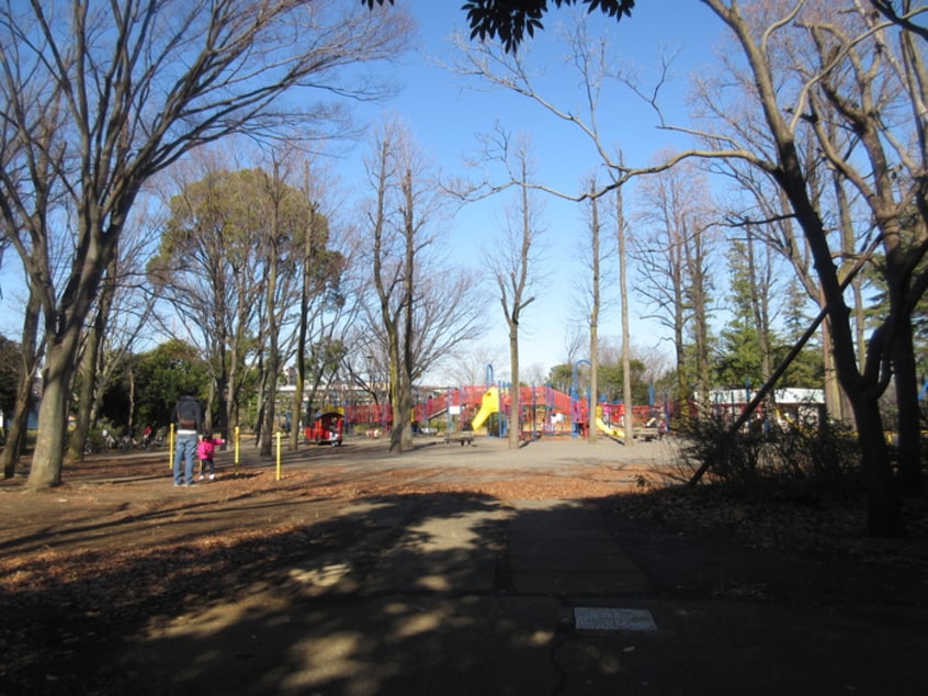 鷺沼公園(公園)まで720m フォ－レスト横浜