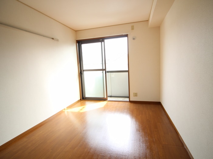 居室 フォンティ－ヌⅡ