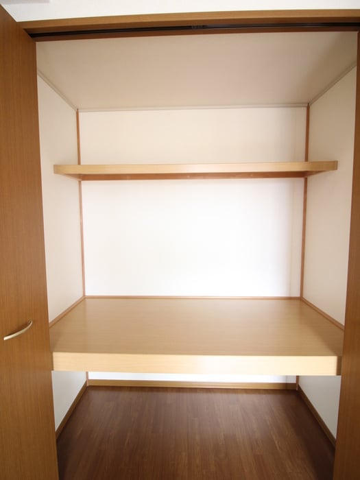 収納 フォンティ－ヌⅡ