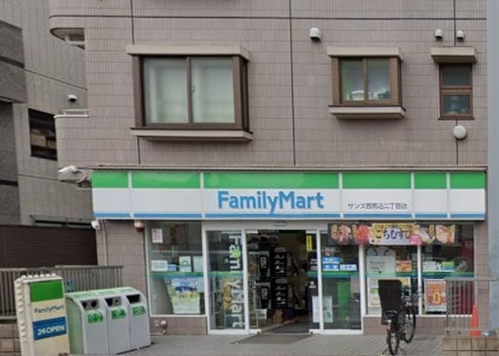 ファミリーマート(コンビニ)まで400m ＷＨＡＲＦ西馬込