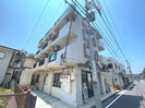 ライフモリ１３号館の外観