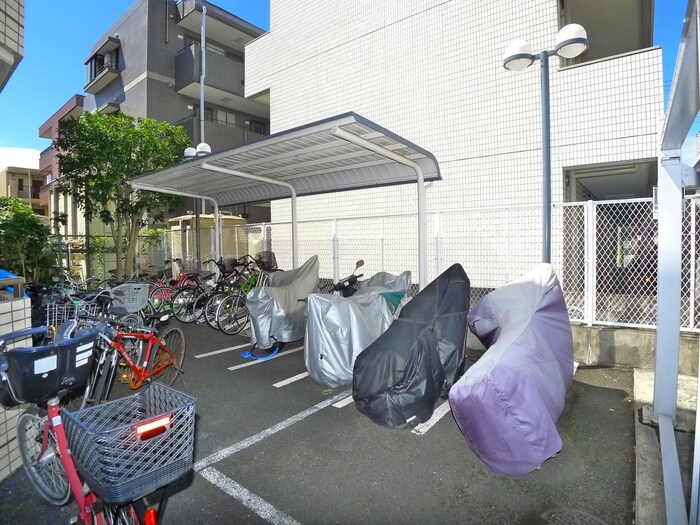 駐輪場 新潮通り一番館