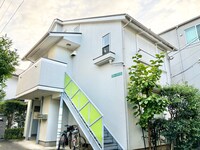 ＧＲＥＥＮ　ＳＴＥＰＳ