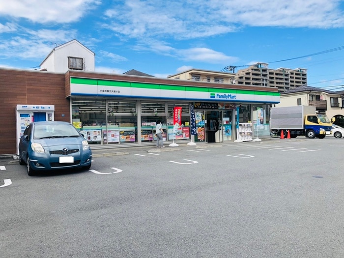 ファミリーマート 小金井農工大通り店(コンビニ)まで140m マ－ブルレジデンス