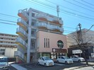 メゾンベ－ルたまプラ－ザの外観