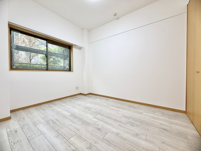 居室 ｺｽﾓ与野ｶﾞ-ﾃﾞﾝｼﾃｨ参番館(102)