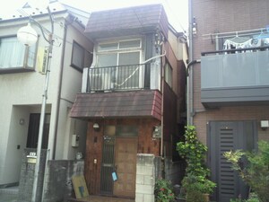 川田貸家