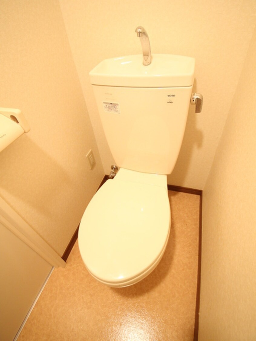 トイレ ﾚｰﾍﾞﾝﾊｲﾑ朝霞ｸﾚｼｰﾄﾞ(101)