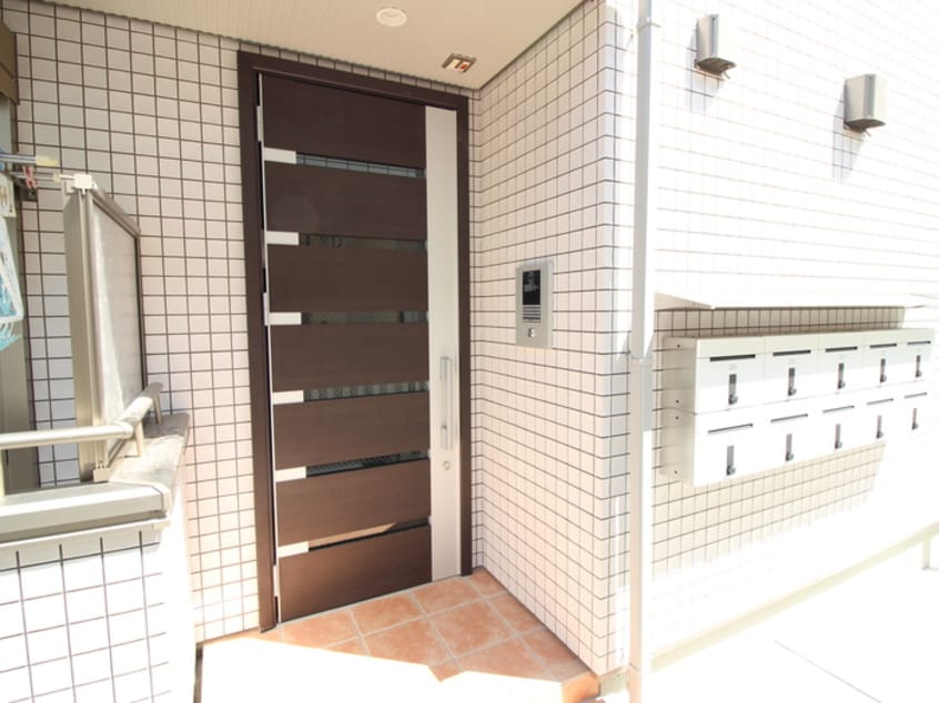 エントランス部分 フィオーレ西荻