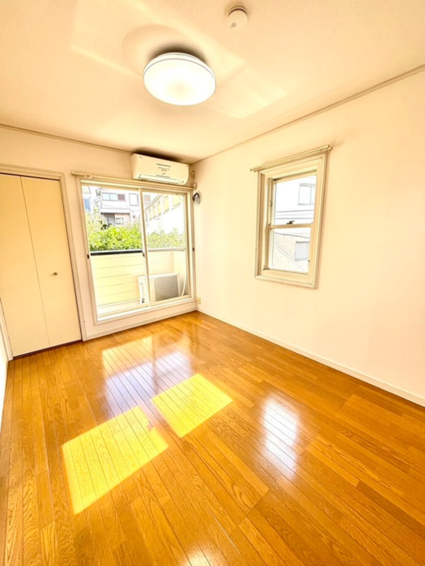 居室 リトルホワイトハウス