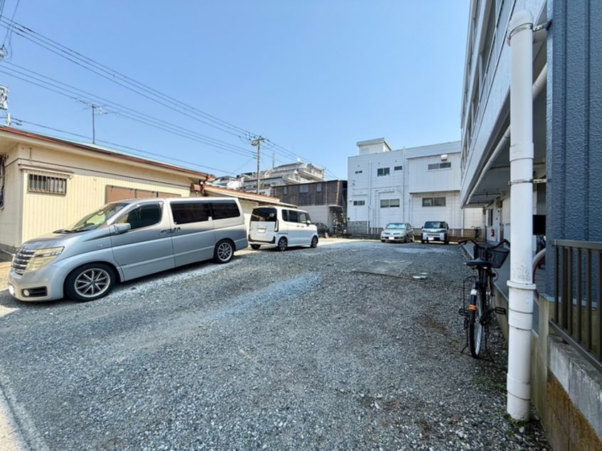 駐車場 フェアレディマンション