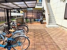 駐輪場 グランディア