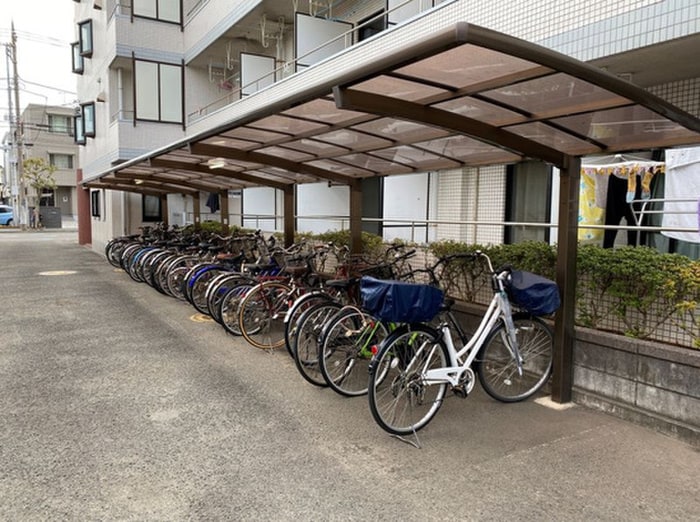 駐輪場 グランピア湘南