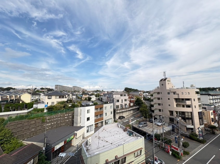 室内からの展望 春日ビル