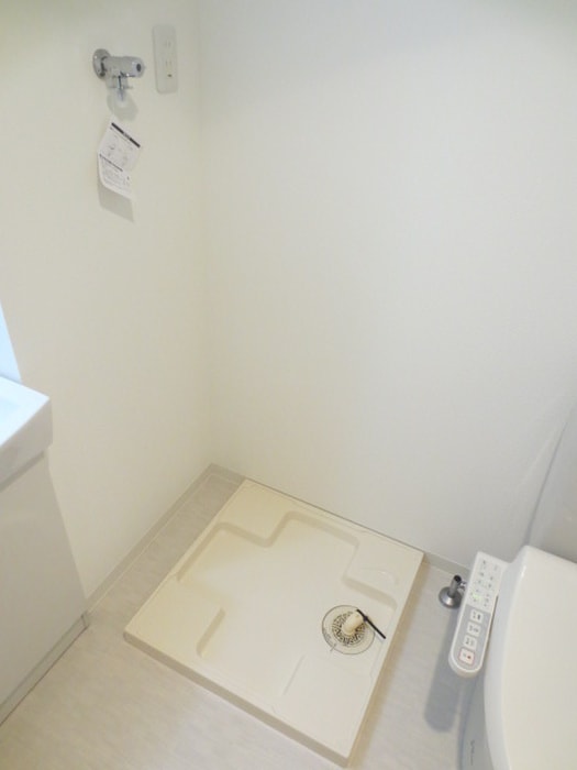 洗濯機置場 GENOVIA西新井大師green veil805