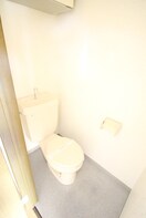 トイレ メイプルエイト