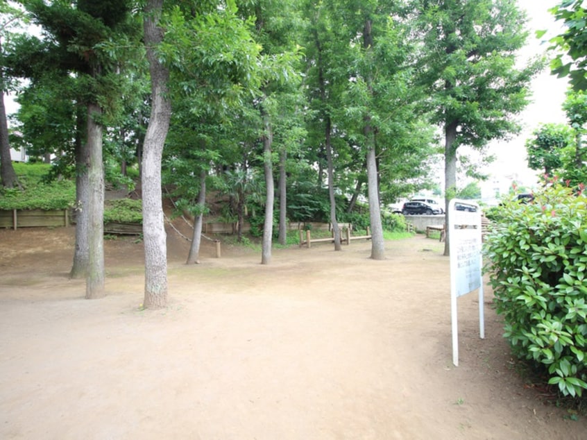 みどりの散歩道関沢(公園)まで140m クレストみずほ台