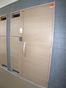 玄関 リブリ・ガバナー