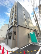 ピーニャ市川の外観