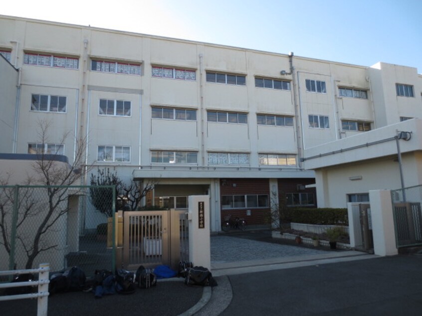 横浜市立新橋小学校(小学校)まで818m もちづきぱぁ－とⅢ