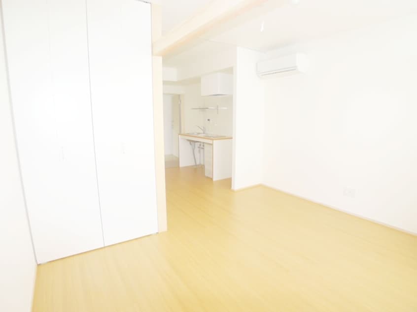 居室 イチカワアパートメンツ+ｱﾄﾘｴ