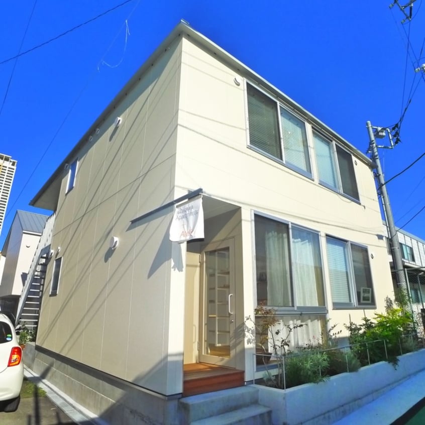 外観写真 イチカワアパートメンツ+ｱﾄﾘｴ