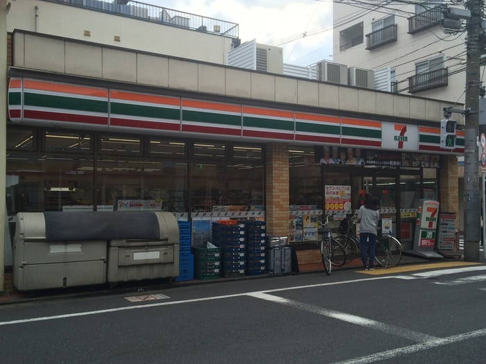 セブンイレブン杉並芦花公園店(コンビニ)まで285m エトワール芦花公園