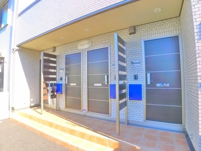 エントランス部分 サリーレＢ