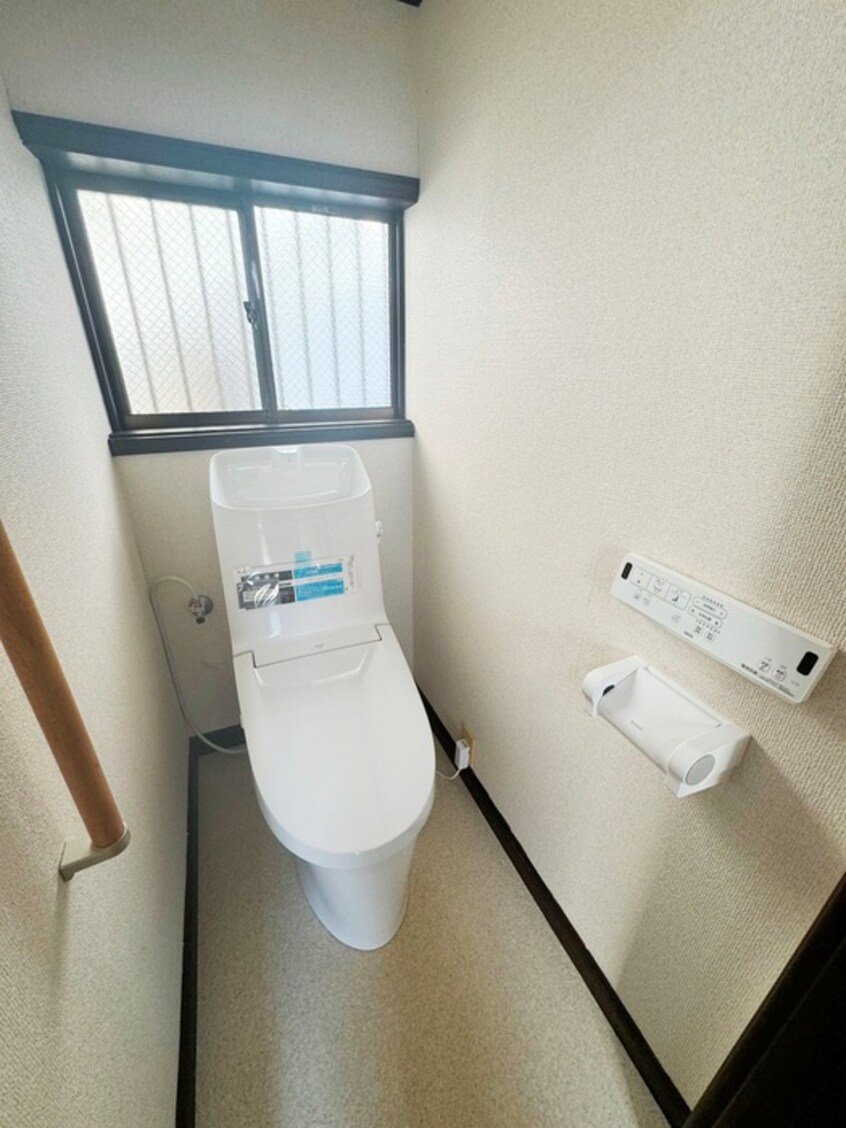 トイレ 東浦賀2丁目戸建