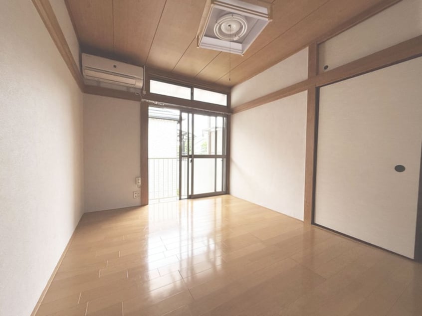 居室 渡辺ハイツ