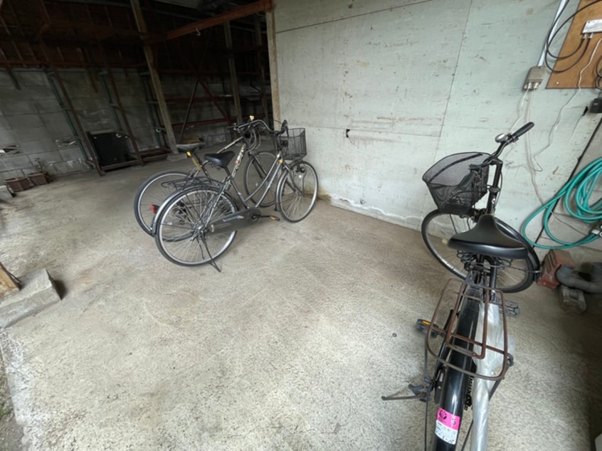 駐輪場 セキヅカ ハウス