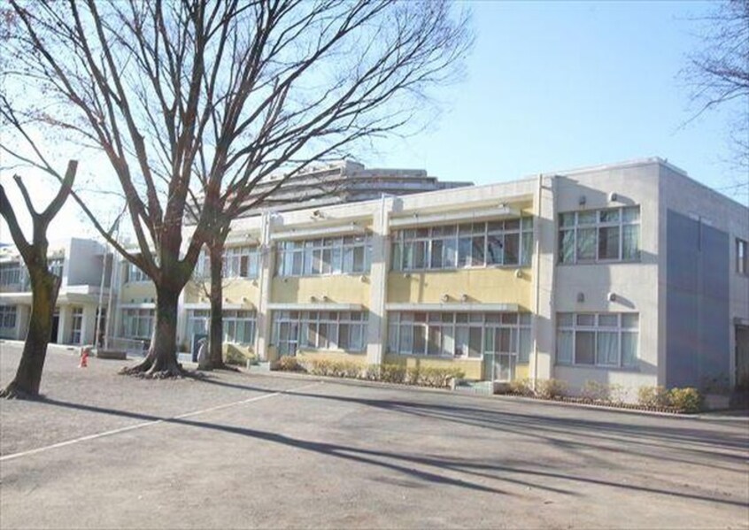 清瀬市立第三小学校(小学校)まで900m 蓮見マンション