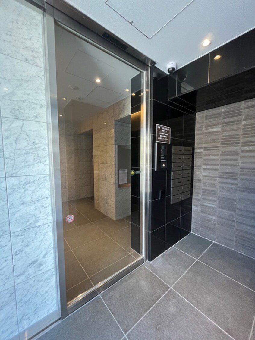 エントランス部分 GARDEN COURT A　高島平