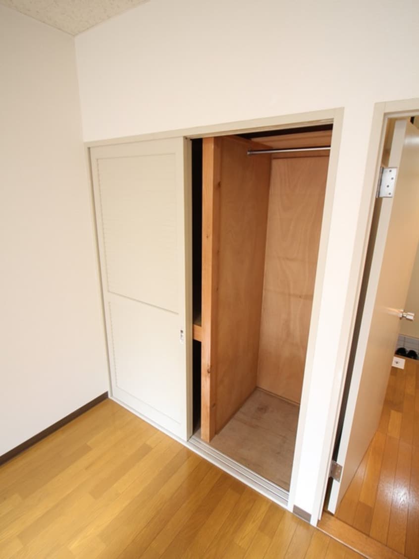 収納 ヴェルテ奥西２