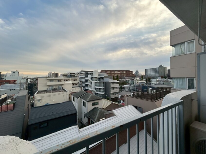 室内からの展望 青木ビル