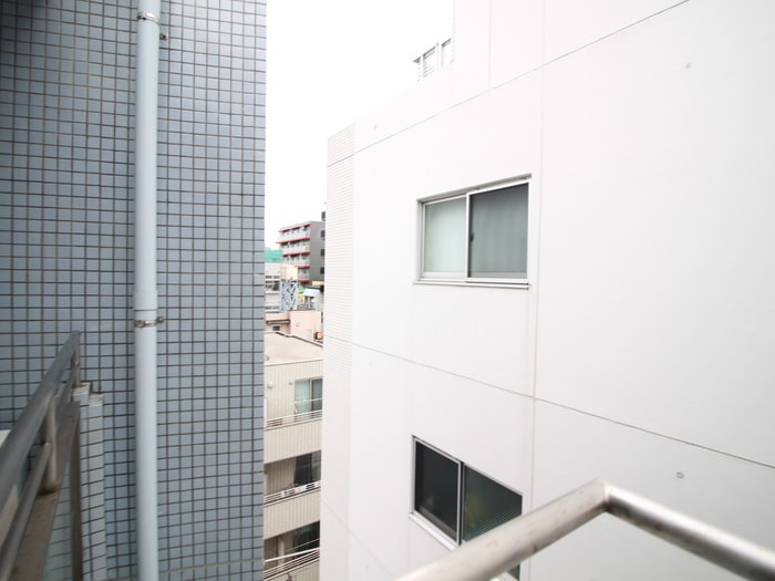 室内からの展望 サ－カス新丸子