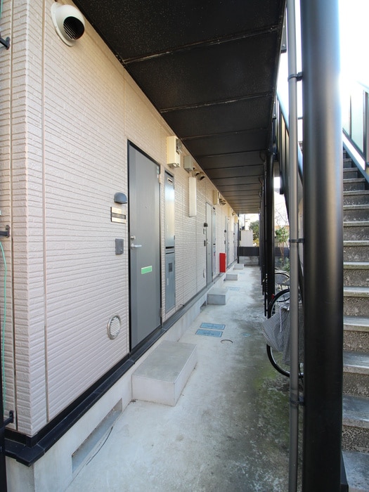 エントランス部分 オリ－ブ