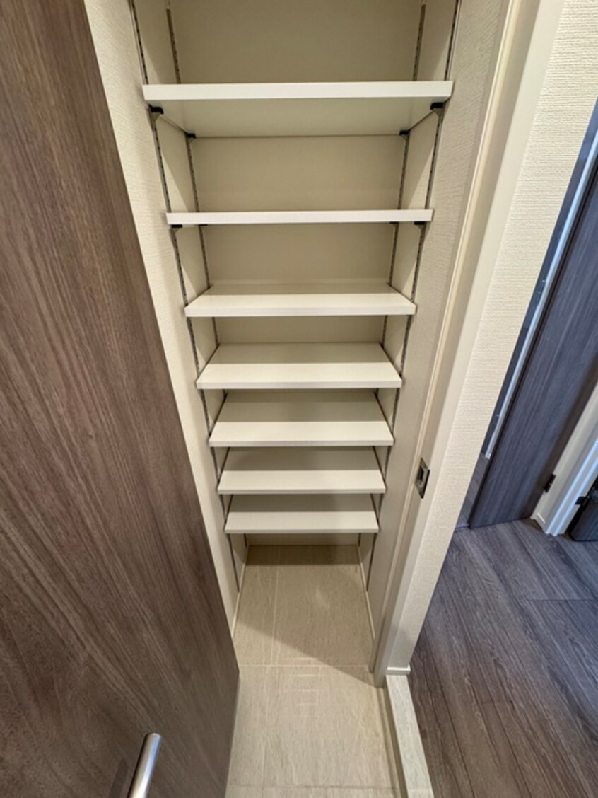 靴箱 ブリシア浅草V（902）