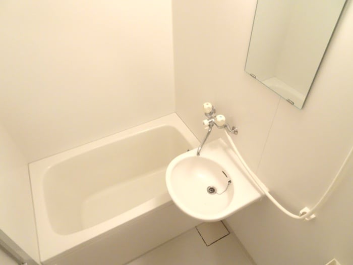 バス／シャワールーム等 イル・コロ－レ