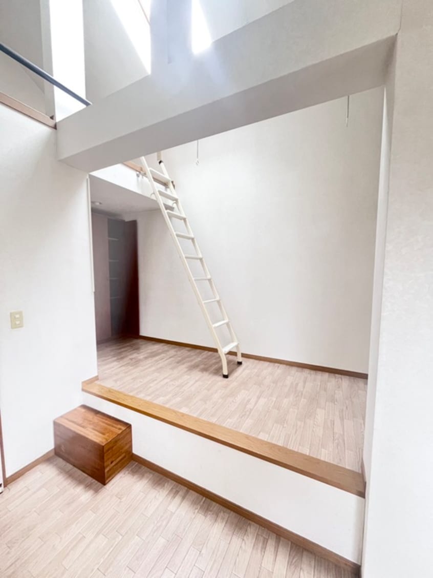 居室 イル・コロ－レ