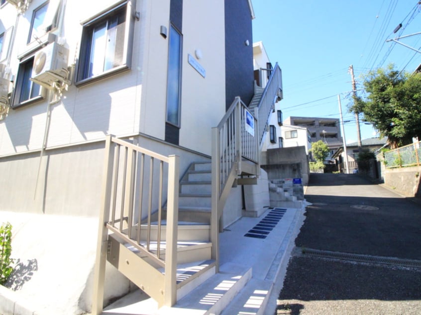 エントランス部分 ラボーナ妙蓮寺