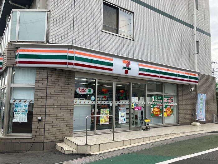 セブンイレブン(コンビニ)まで300m プレスティア市川