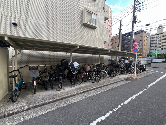 駐輪場 メゾンド西葛西