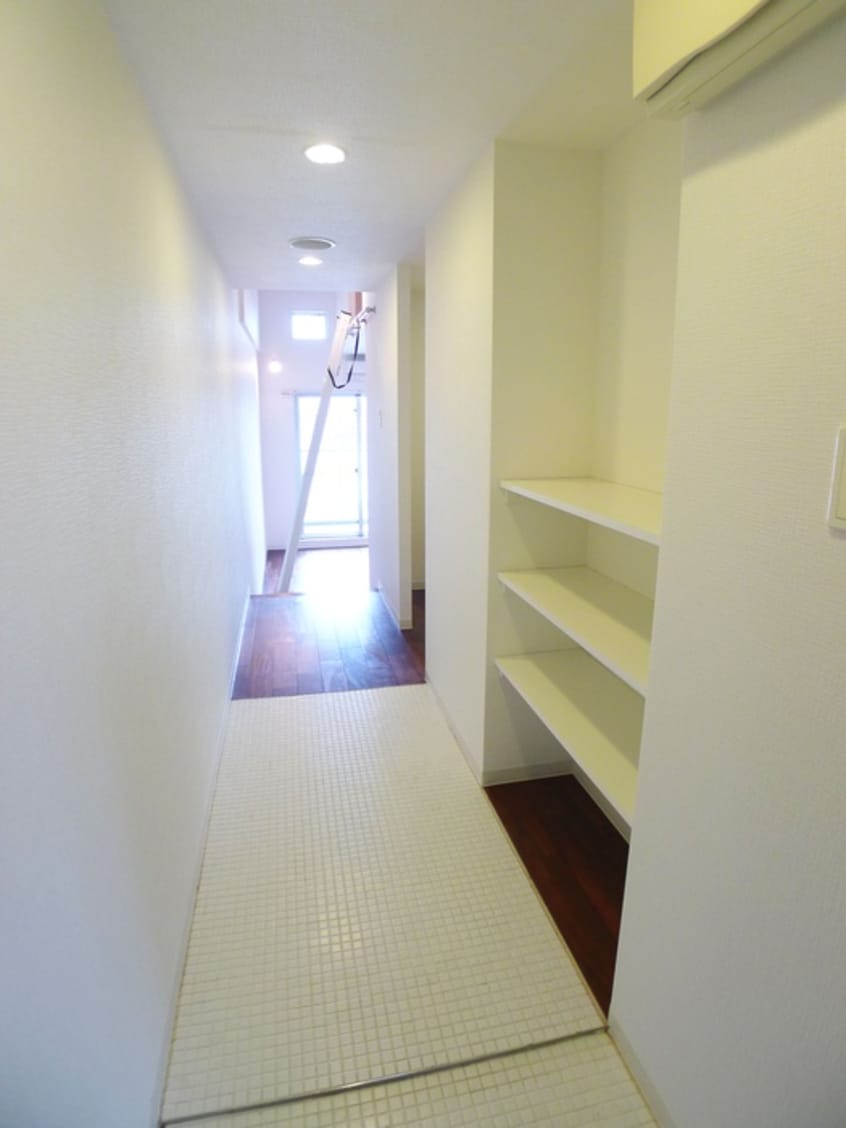 玄関 Aquila Urayasu Uno